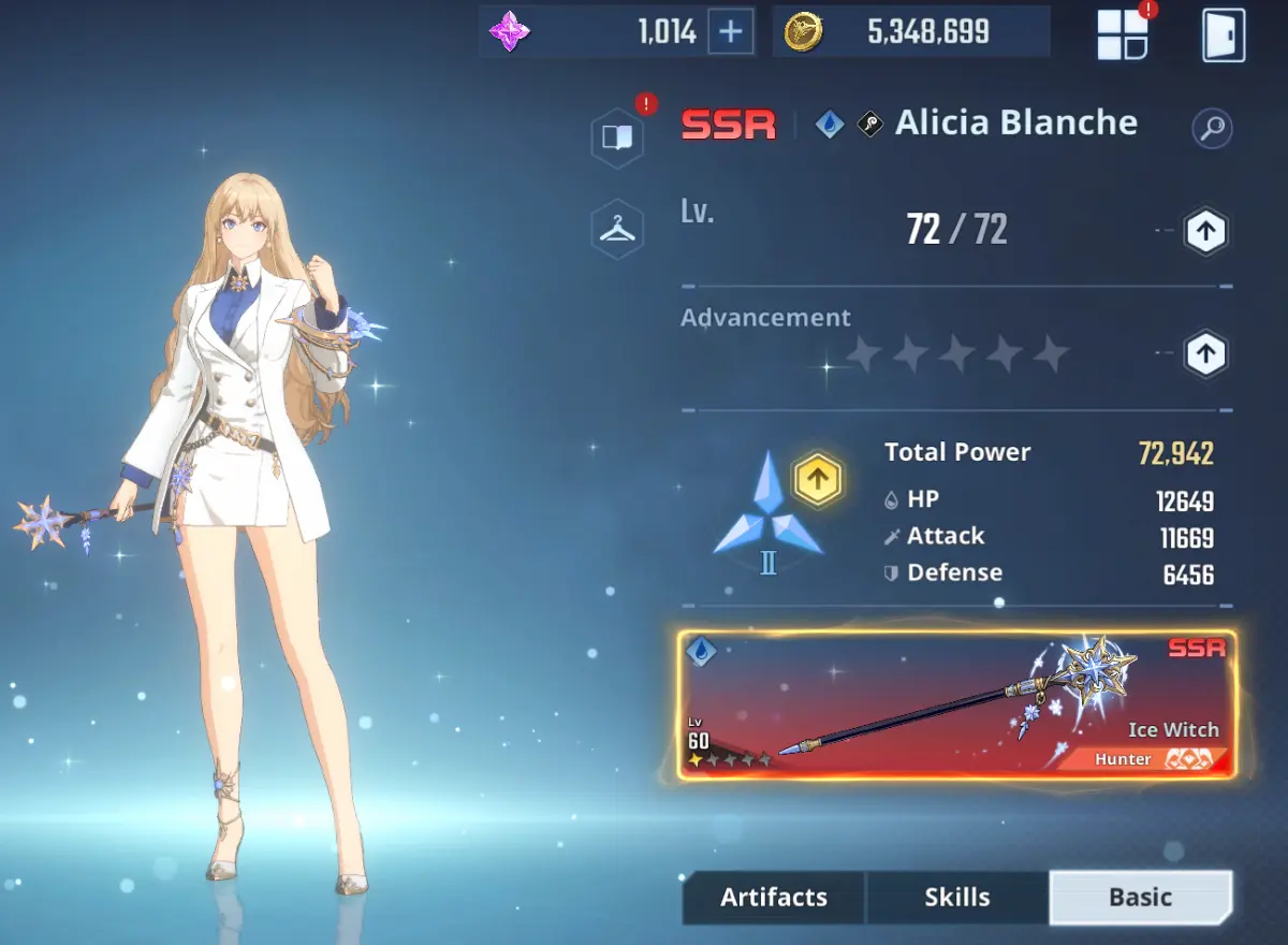 Alicia Blanche and Weapon Stats while playing Demon Castle Entrance mission